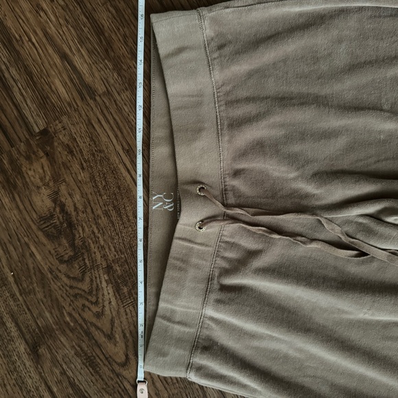NY & Co. Velour sweat pants - Picture 3 of 6